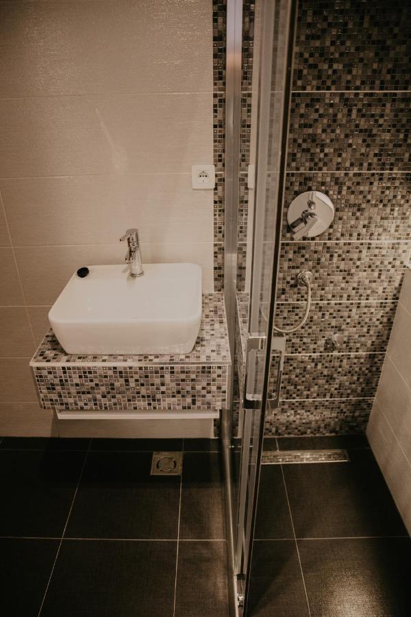 Saray&App Aparthotel ซาราเยโว ภายนอก รูปภาพ